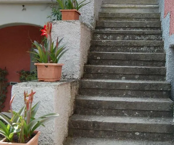 La Torretta Lejlighed Beverino